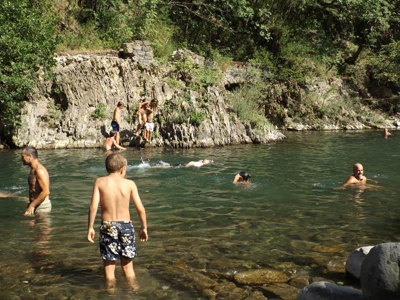  Image name: Image24.jpg 
 width: 783 pixel 
 height: 587 pixel 
 Size: 143247 bytes 
 Click to enlarge 